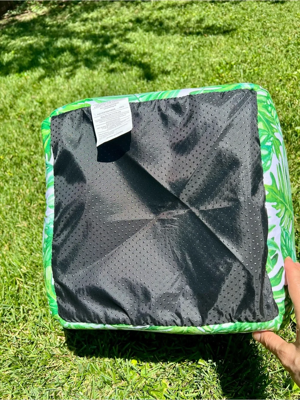 Tropical Green Cat Treehouse Cavern Cave Cubby Gray Outdoors Adventure Fur Bed